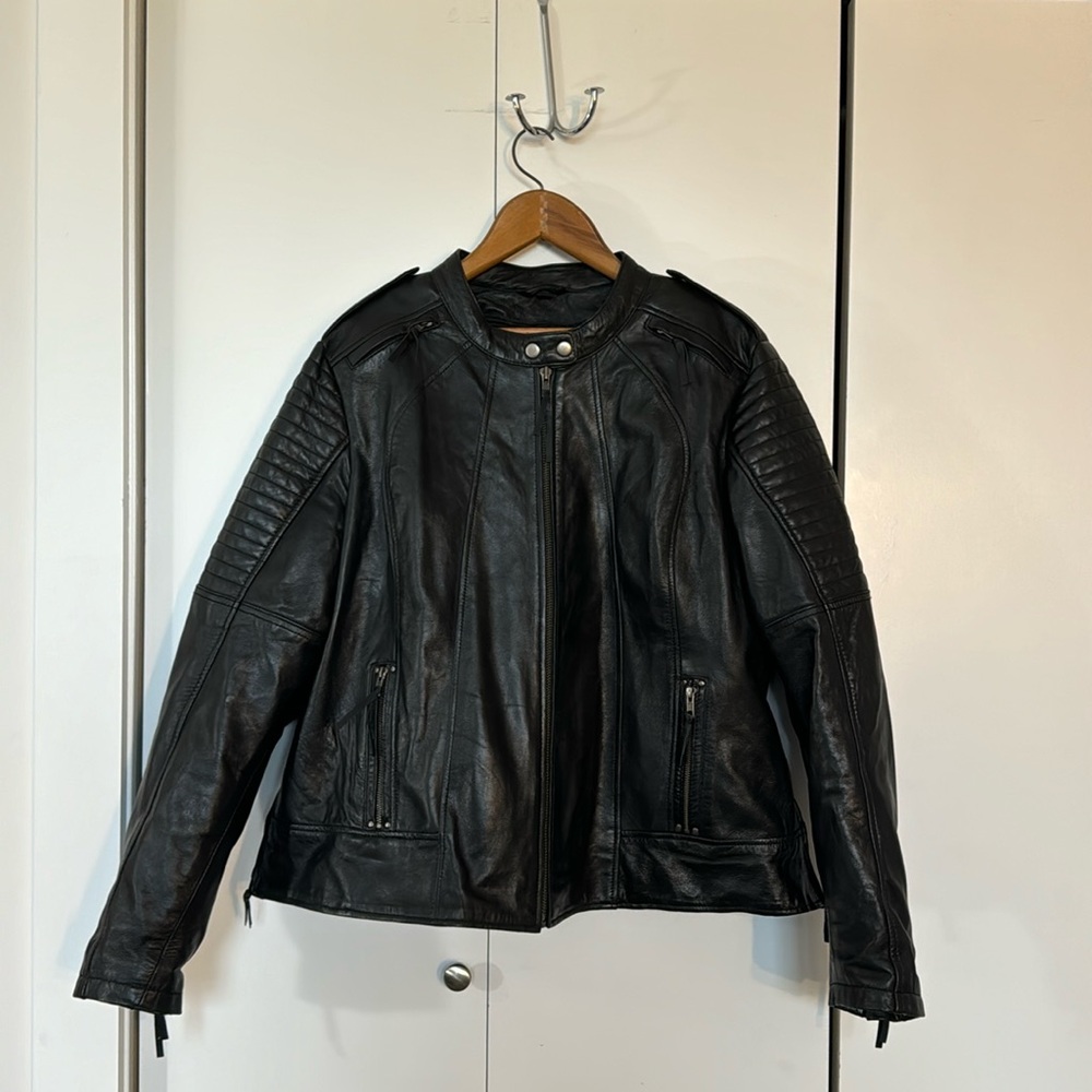 Women’s Motorcycle Jacket | Genuine Leather - Picture 4 of 16